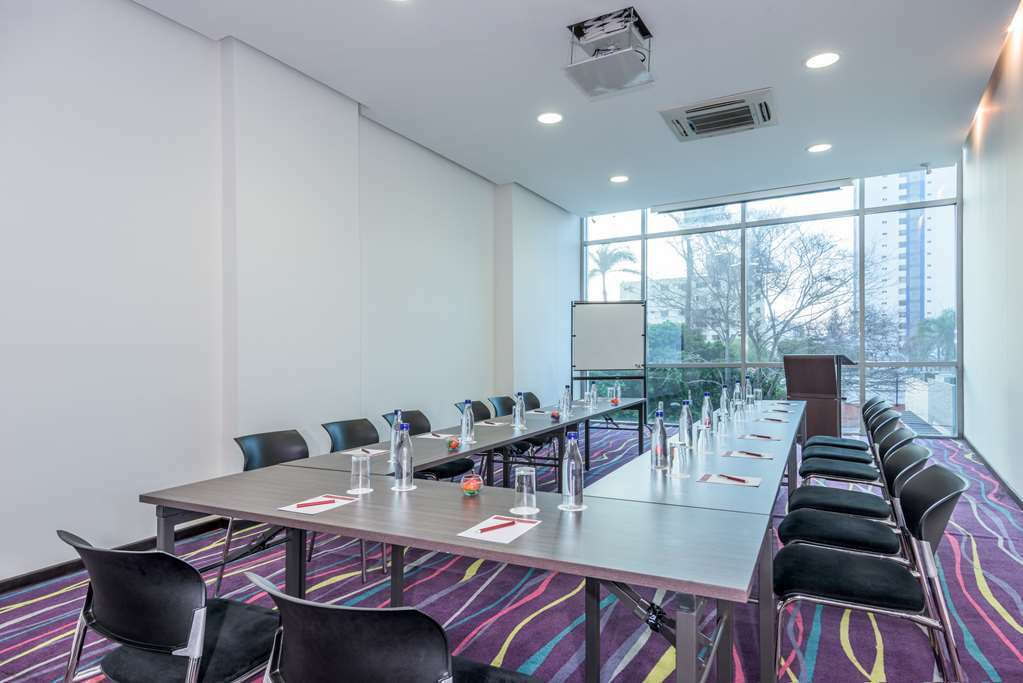 Nh Collection Royal Smartsuites 4*